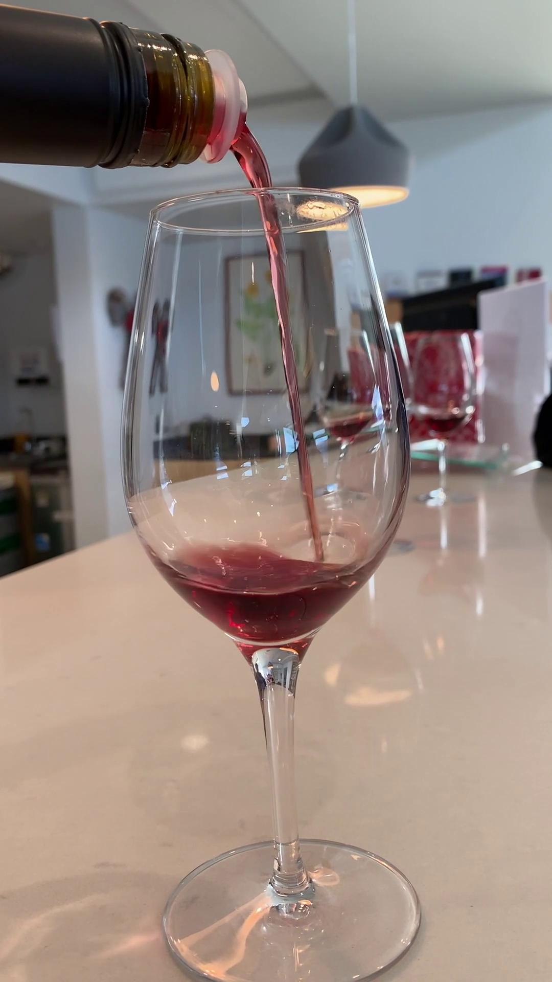 Instagram wine operator 